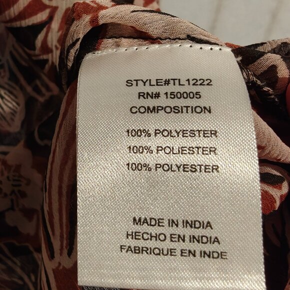 Evereve Kensie Floral Print Flowy Button Down Boho V-neck Sheer Ruffle Top - Picture 5 of 8